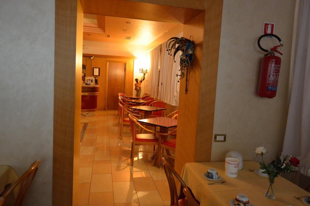 Hotel Belle Arti Venice Exterior photo