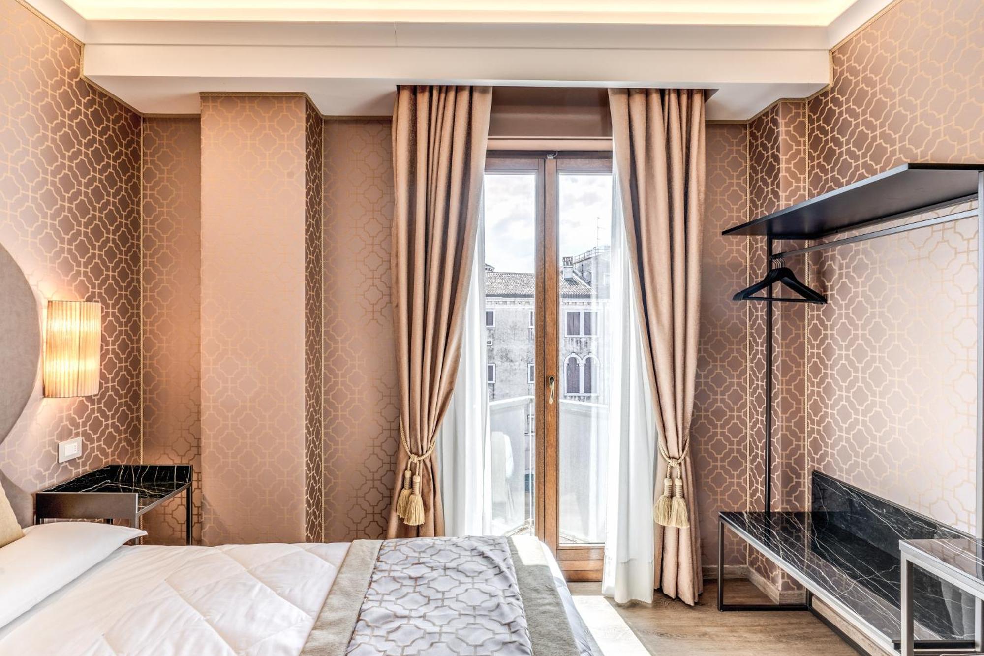 Hotel Belle Arti Venice Exterior photo